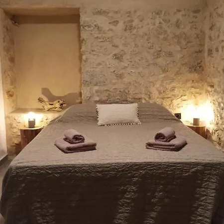 Pyrrichos Stone House *