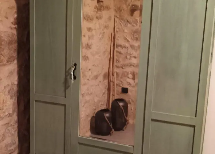 Pyrrichos Stone House *