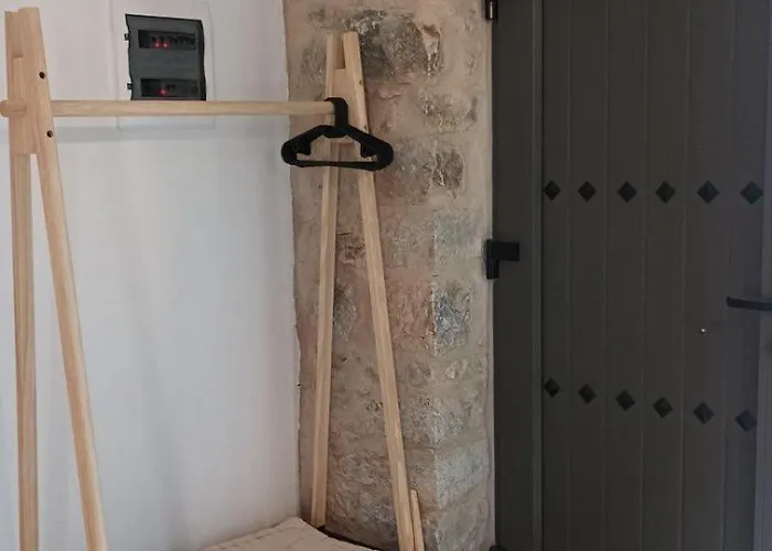 Pyrrichos Stone House *