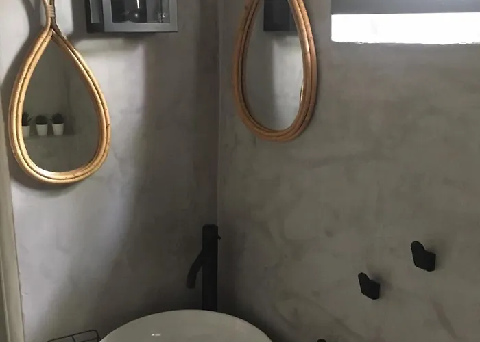 Pyrrichos Stone House * Pirrikhos